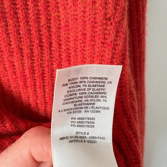 Aritzia Babaton Guell Luxe Cashmere Slouchy Turtleneck Crop Sweater Red Size XS - Picture 7 of 7